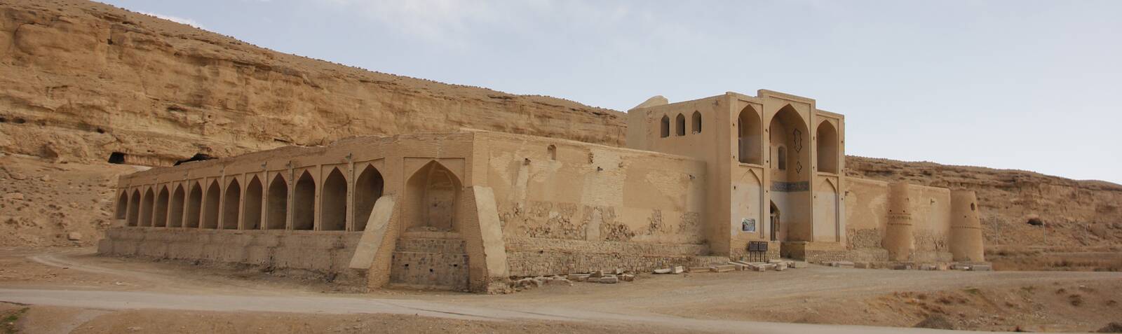کاروانسرای ایزدخواست